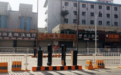 新款車牌識(shí)別道閘